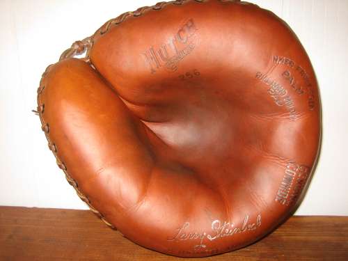 Larry Steinbeck Hutch 256 Front